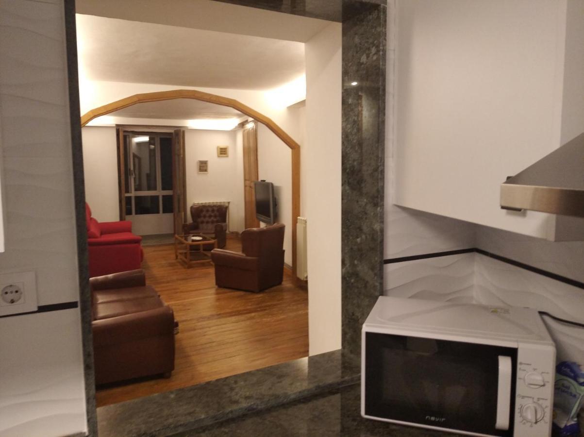 Vivienda A Travesia Dos Sonos Leilighet Sarria Eksteriør bilde